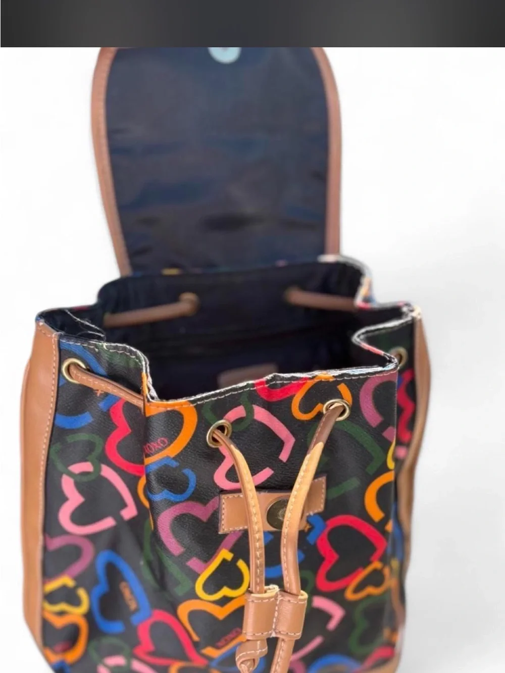 XOXO dooney bourke